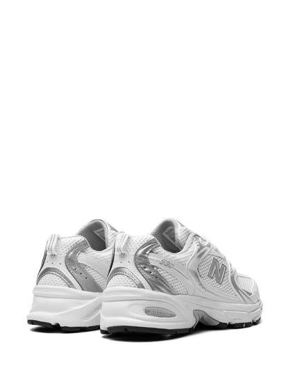 New Balance 530- WHITE SILVER METALLIC